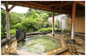 琥珀色の温泉